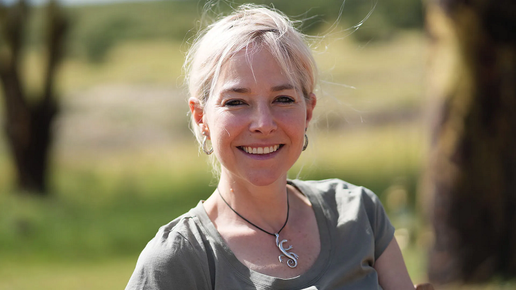 alice roberts net worth